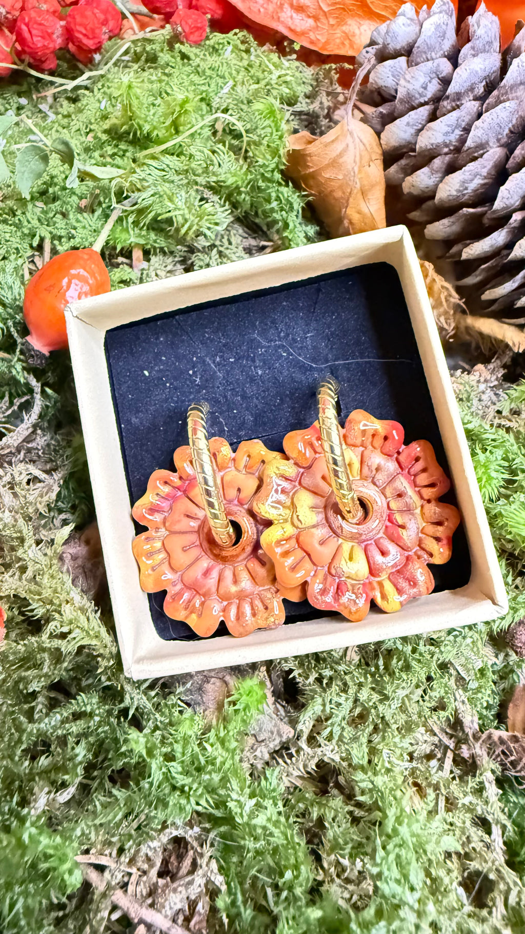 PAMPILLES Dalia fleur orange  –BOUCLES D’OREILLES INTERCHANGEABLES
