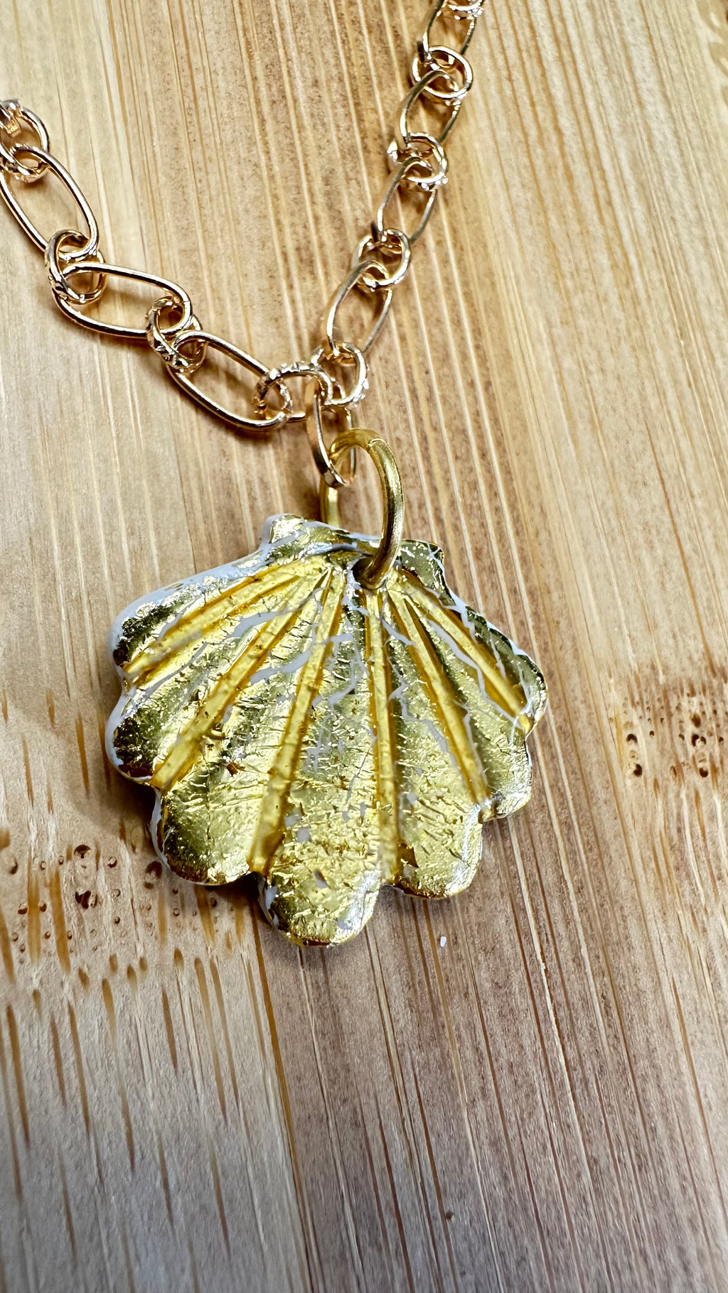 Naia — Collier pendentif coquillage fait main