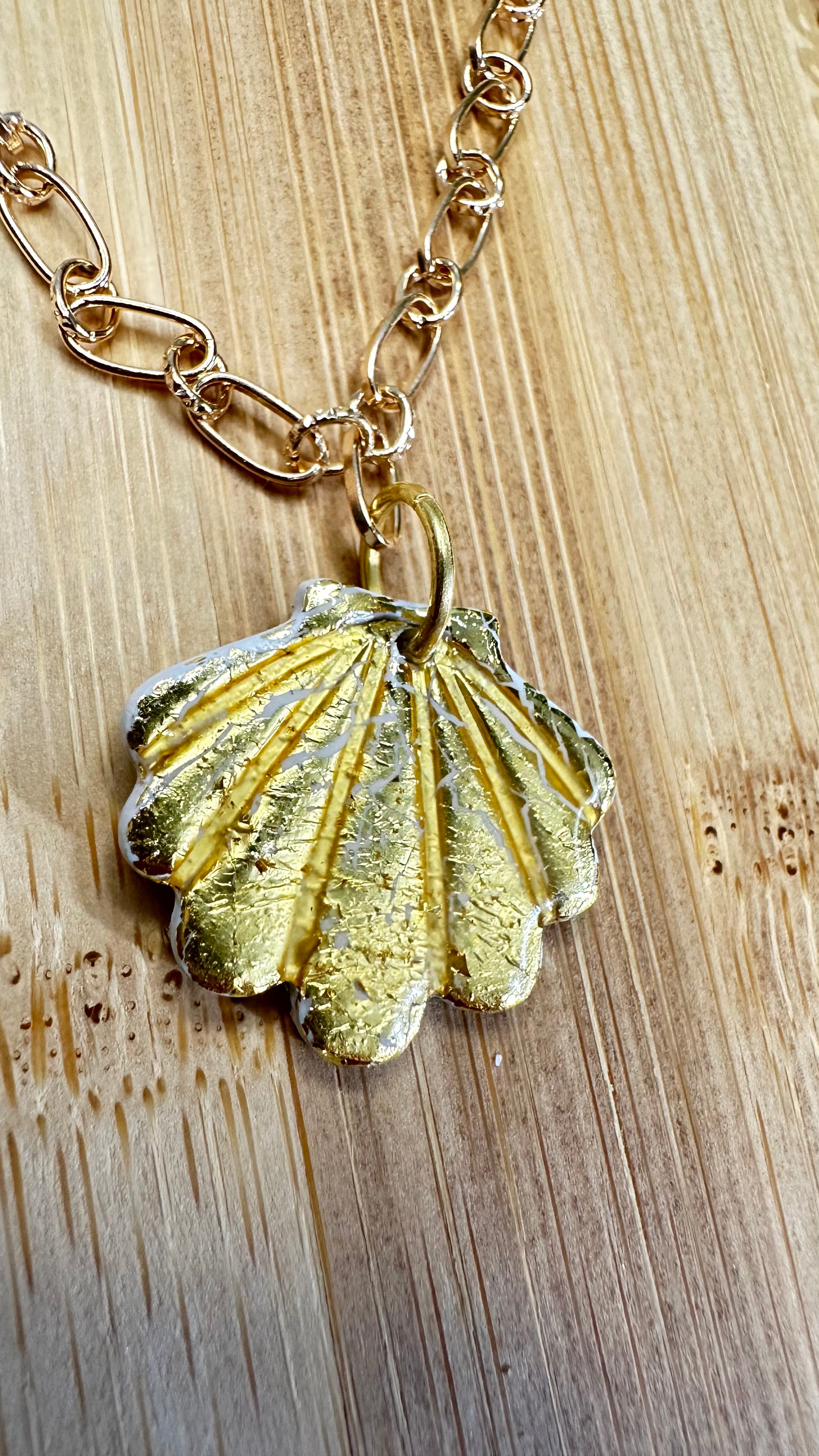 Naia — Collier pendentif coquillage fait main