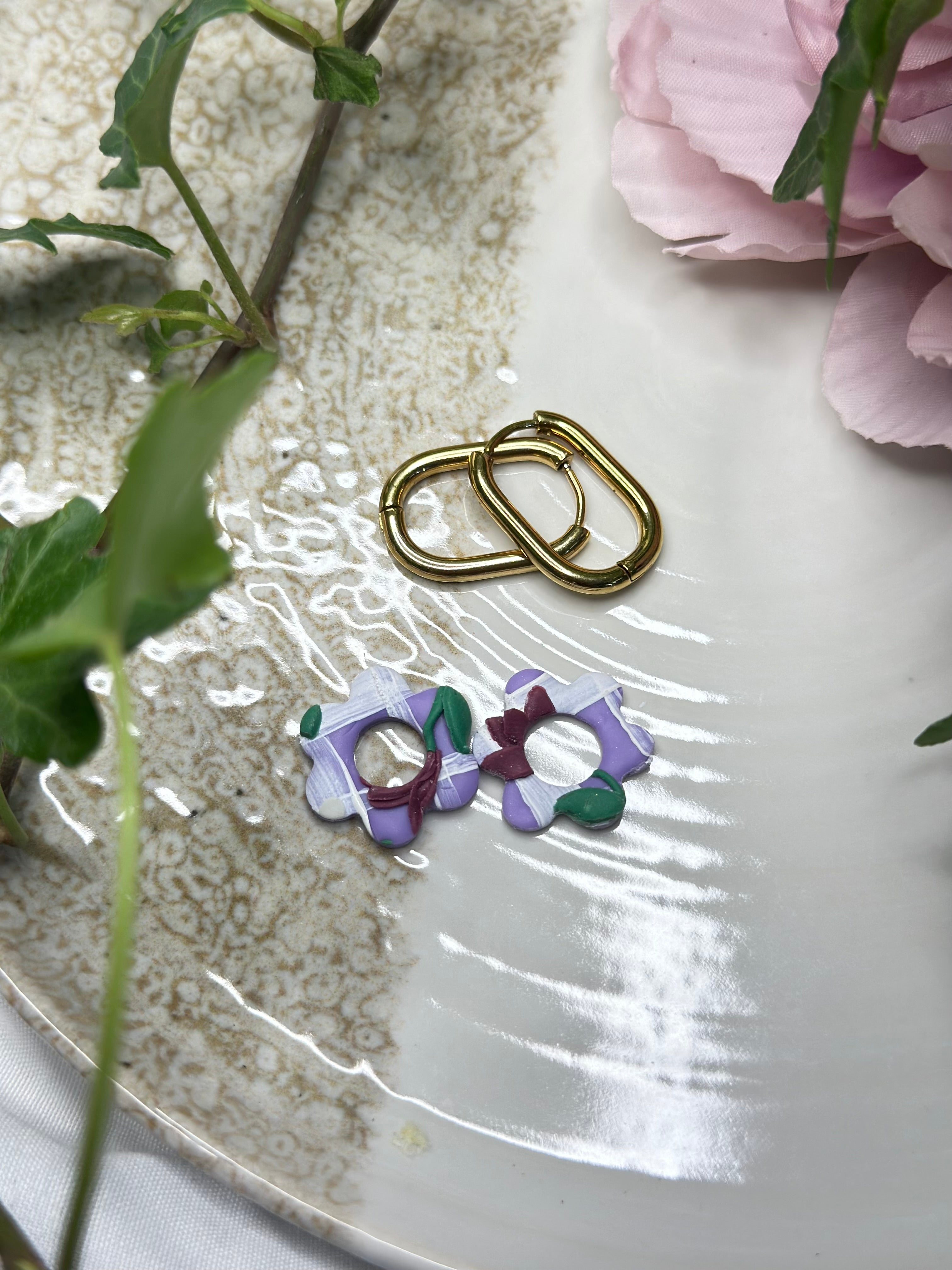 Les Violette — Boucles d’oreilles créoles en argile polymère
