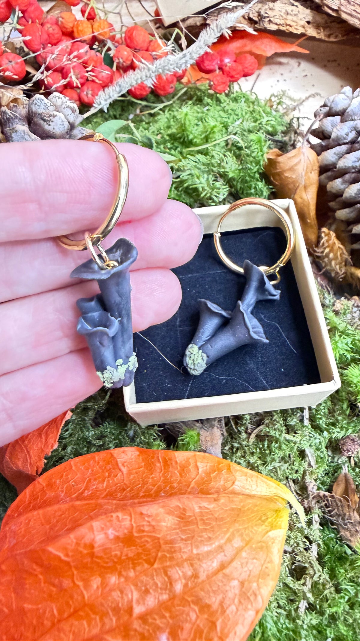 PAMPILLES Corine trompette de la mort  –BOUCLES D’OREILLES INTERCHANGEABLES