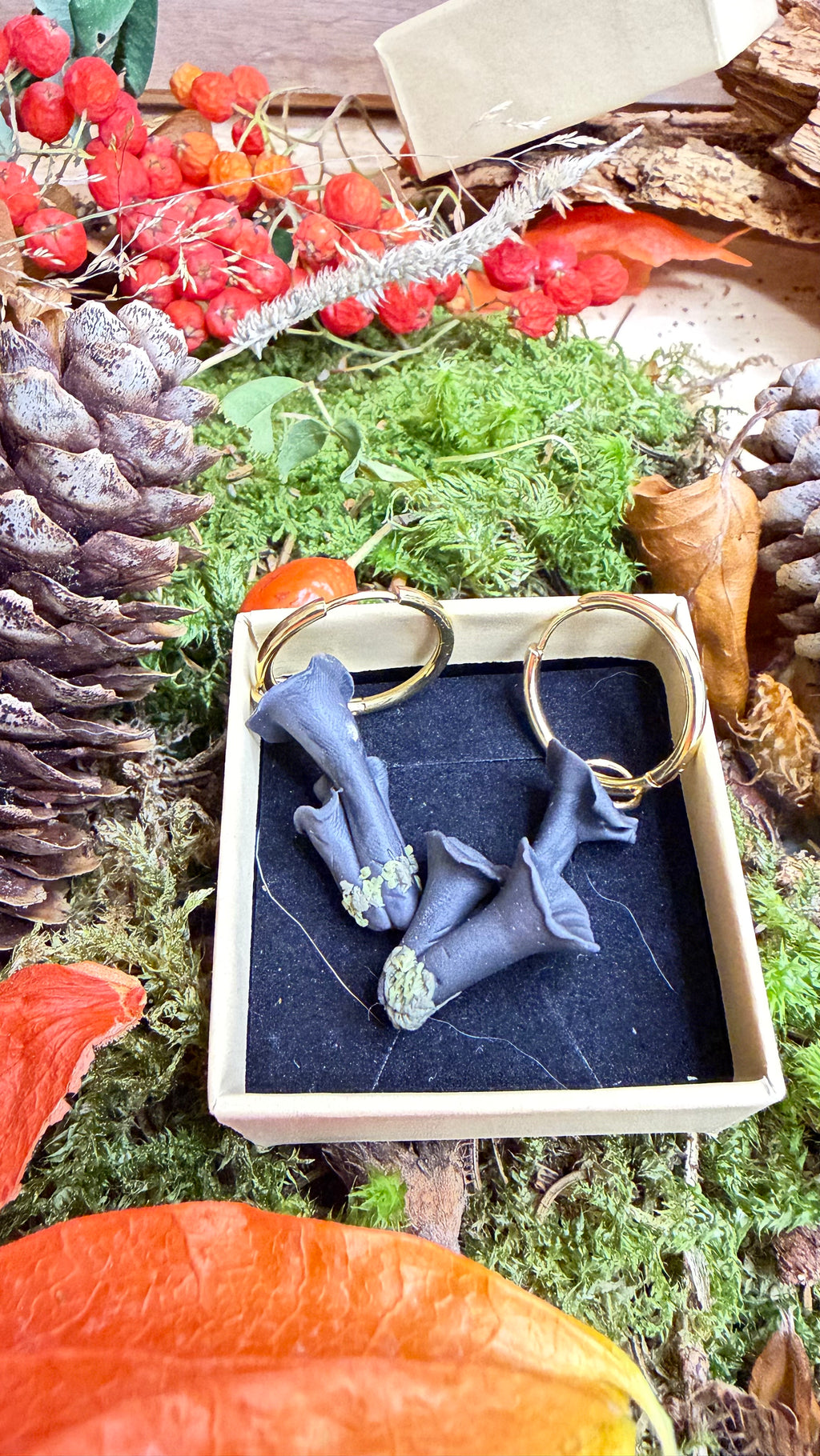 PAMPILLES Corine trompette de la mort  –BOUCLES D’OREILLES INTERCHANGEABLES