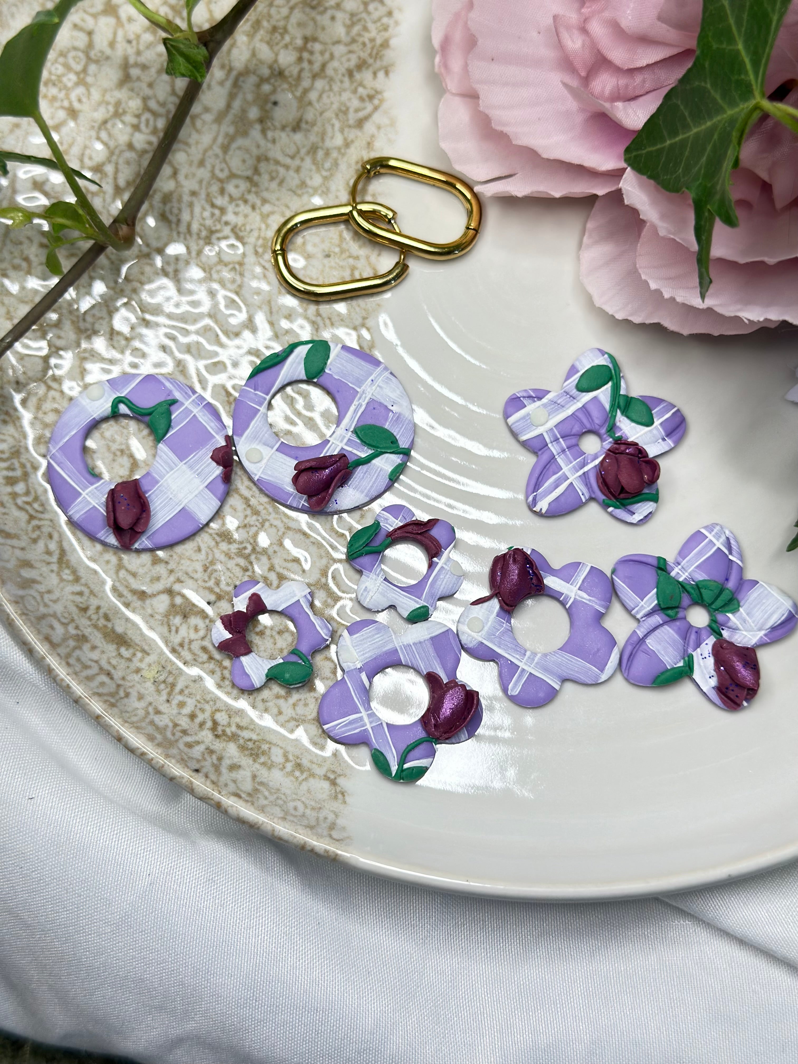 Les Violette — Boucles d’oreilles créoles en argile polymère