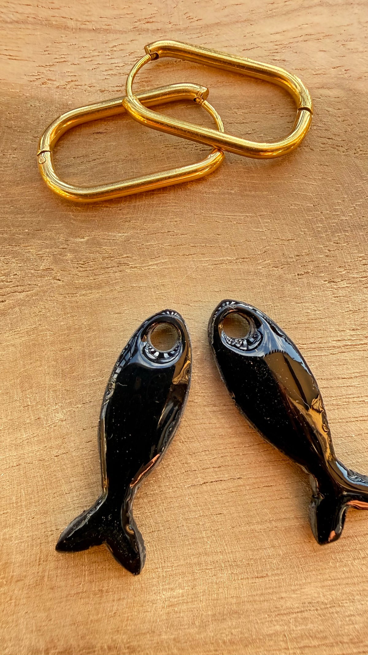 PAMPILLES Nema poisson – noir et bleu pailleté fait main –BOUCLES D’OREILLES INTERCHANGEABLES