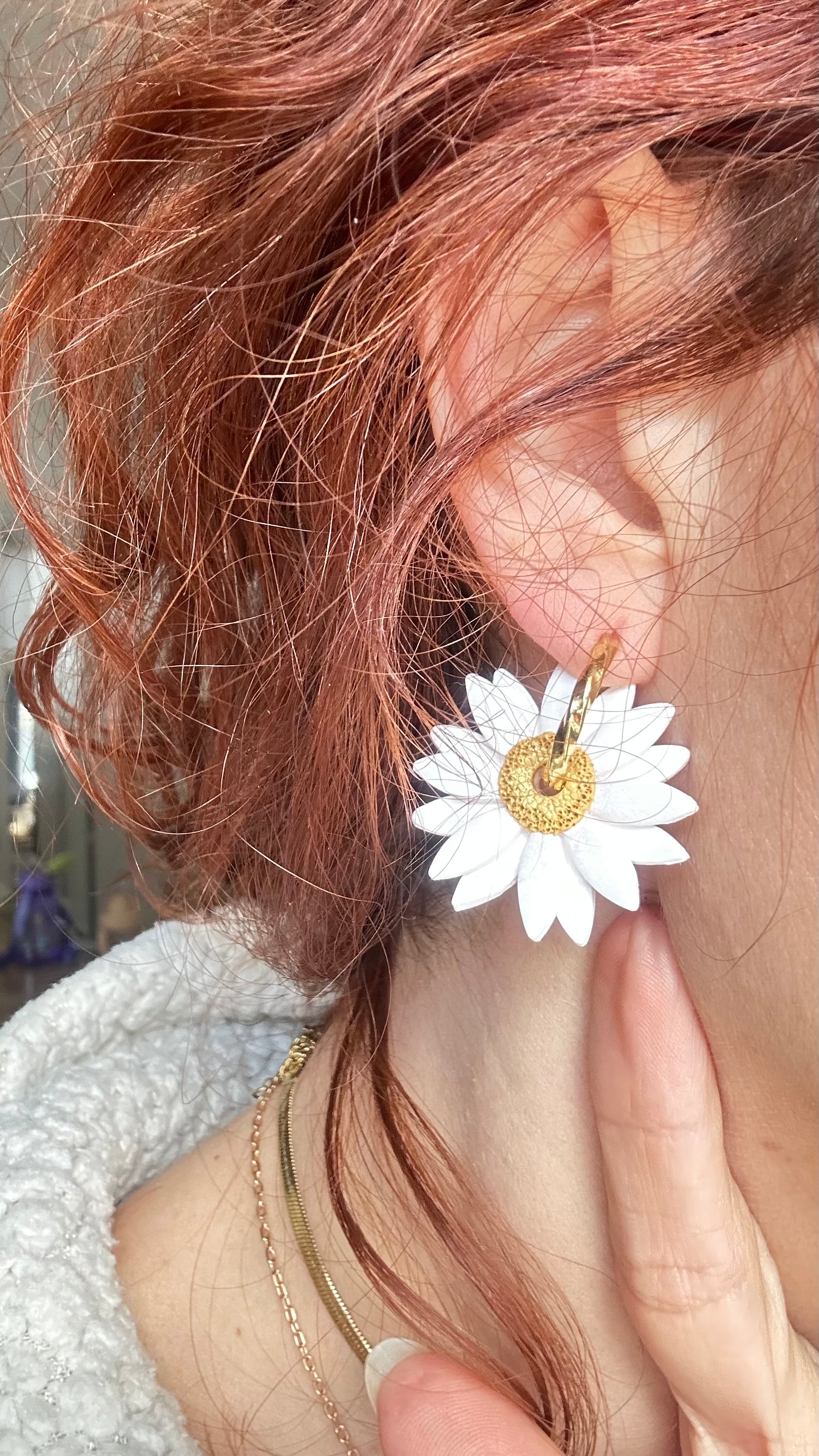 Grandes Boucles d’oreilles marguerite (Margaux)