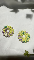 Les Chartra — Boucles d’oreilles fleur en argile polymère