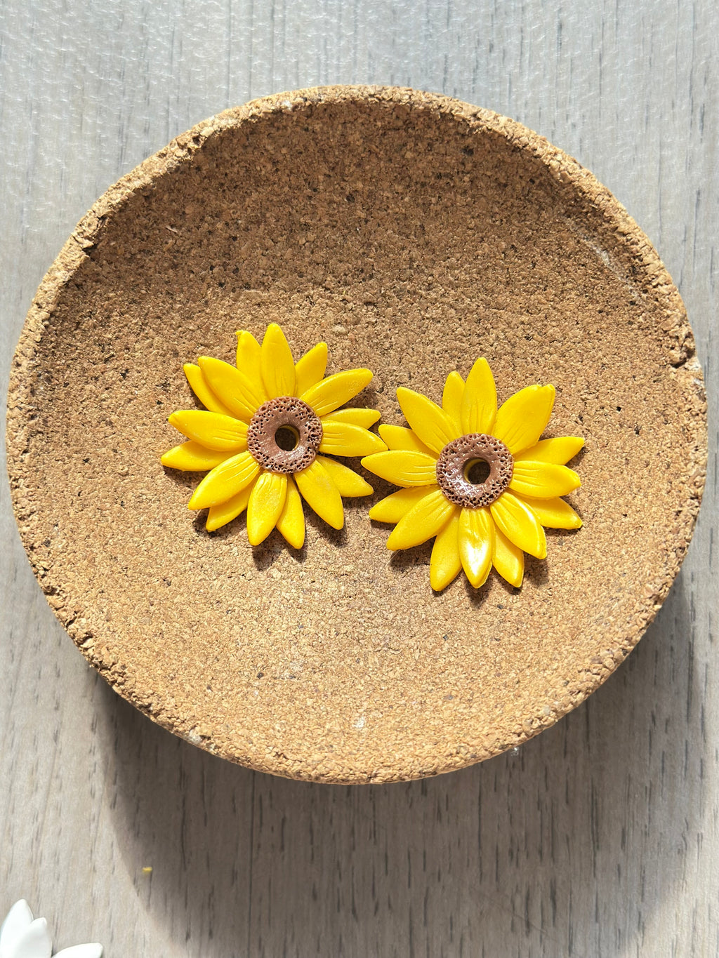 Petites Boucles d’oreilles tournesols 🌻 (Nona)