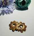 Boucles d’oreilles fleurs marbrées jaune et marron  « Daisy »