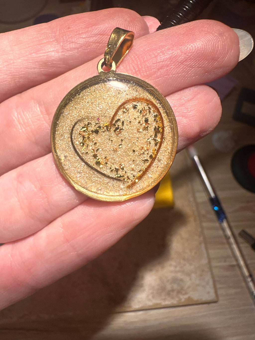 ❤️ Bijoux Lien Éternel – Pendentif ou Bracelet en Résine UV avec Cheveux d’Enfant